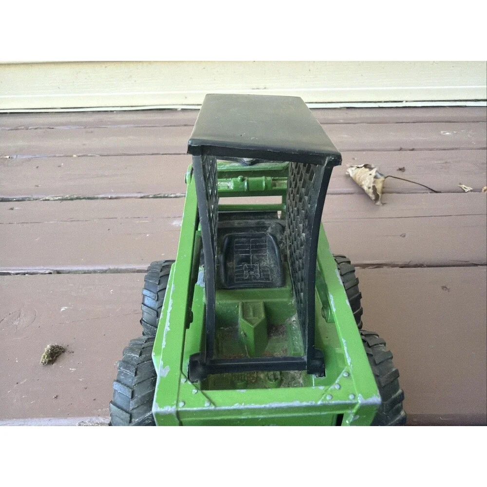 Vintage 1970s ERTL #569-7611 John Deere 1/16 Diecast Skid Steer Loader bobcat